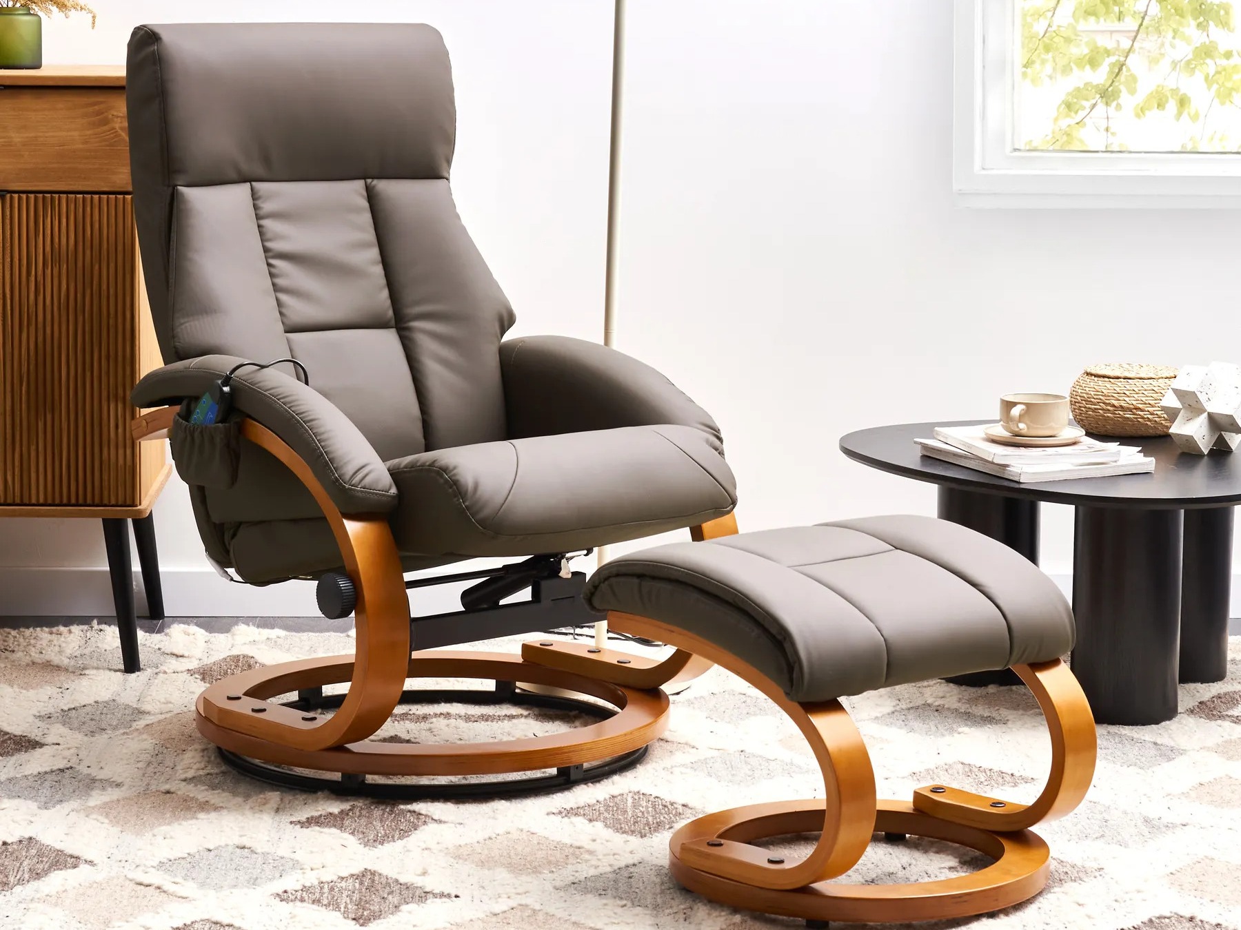 Tugitool Berwyn 877 (Pruun)