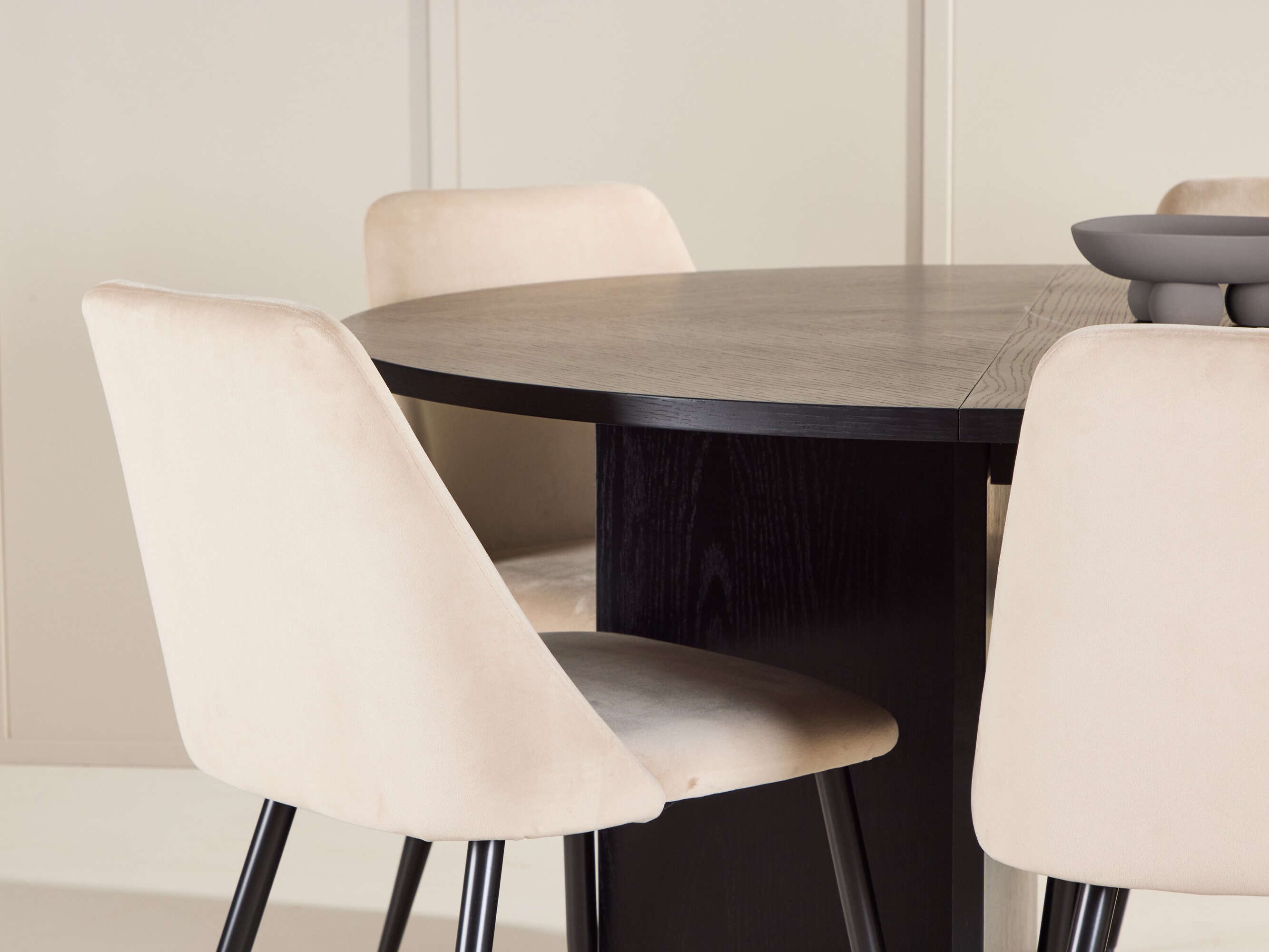 Söögitoakomplekt Dallas 4992 (Must)