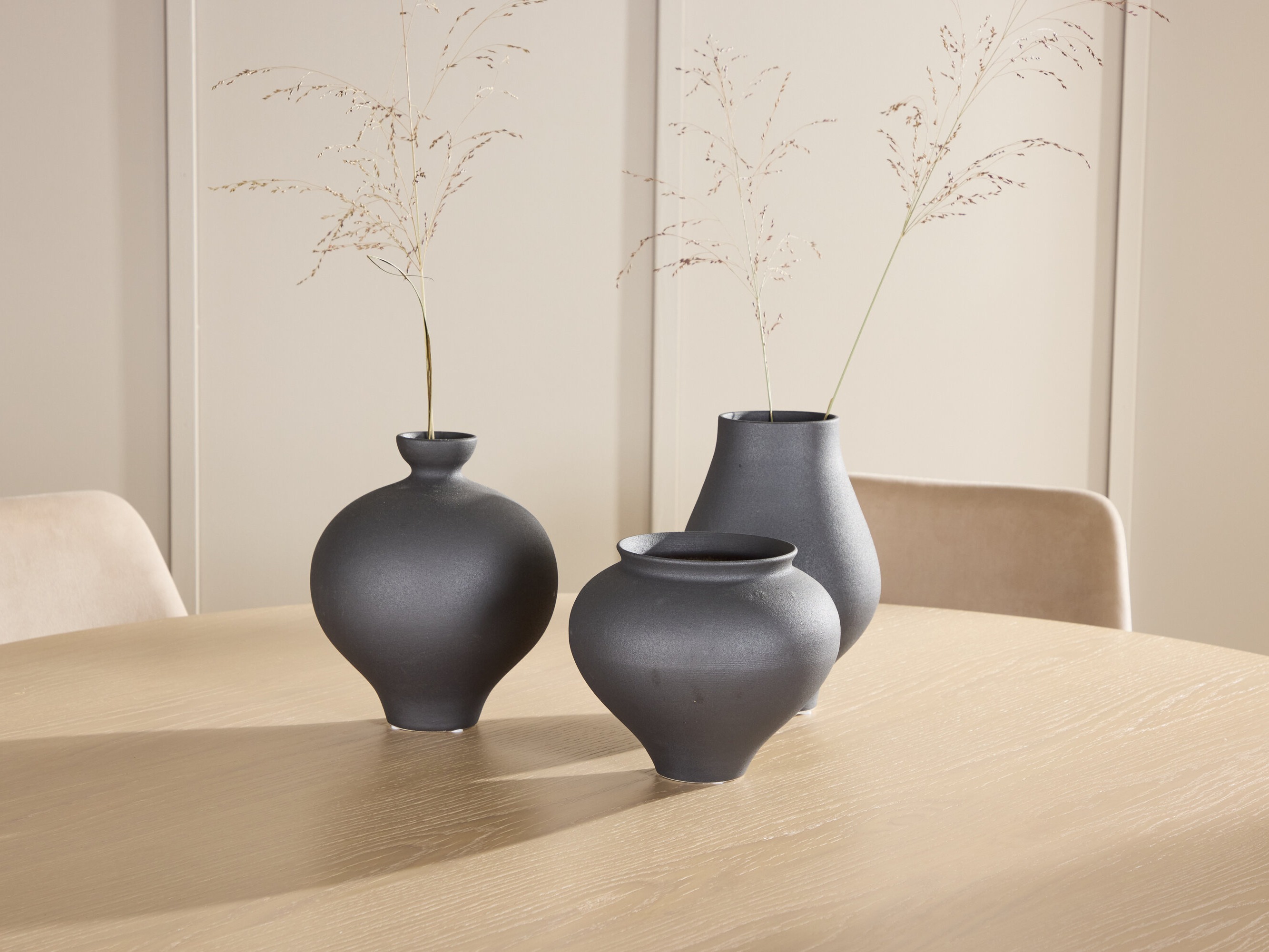 Söögitoakomplekt Dallas 4994 (Helepruun + Must)