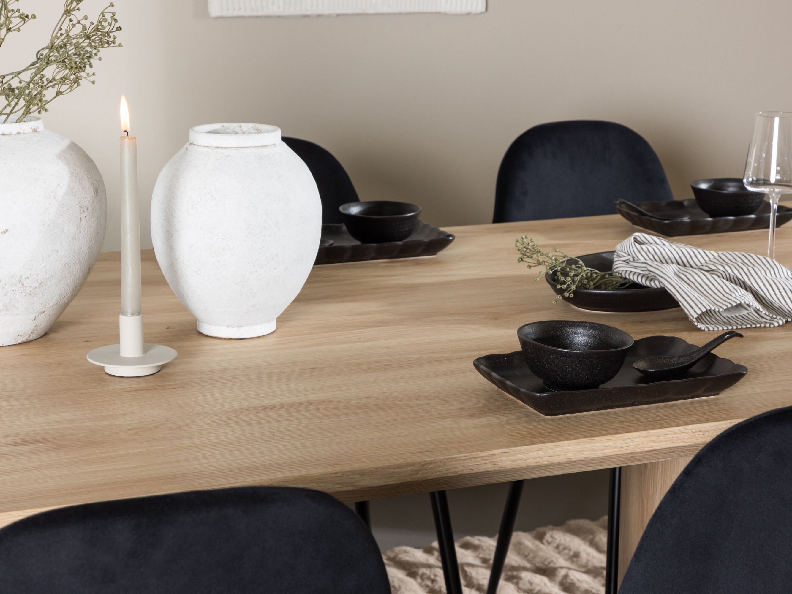 Söögitoakomplekt Dallas 5018 (Must)