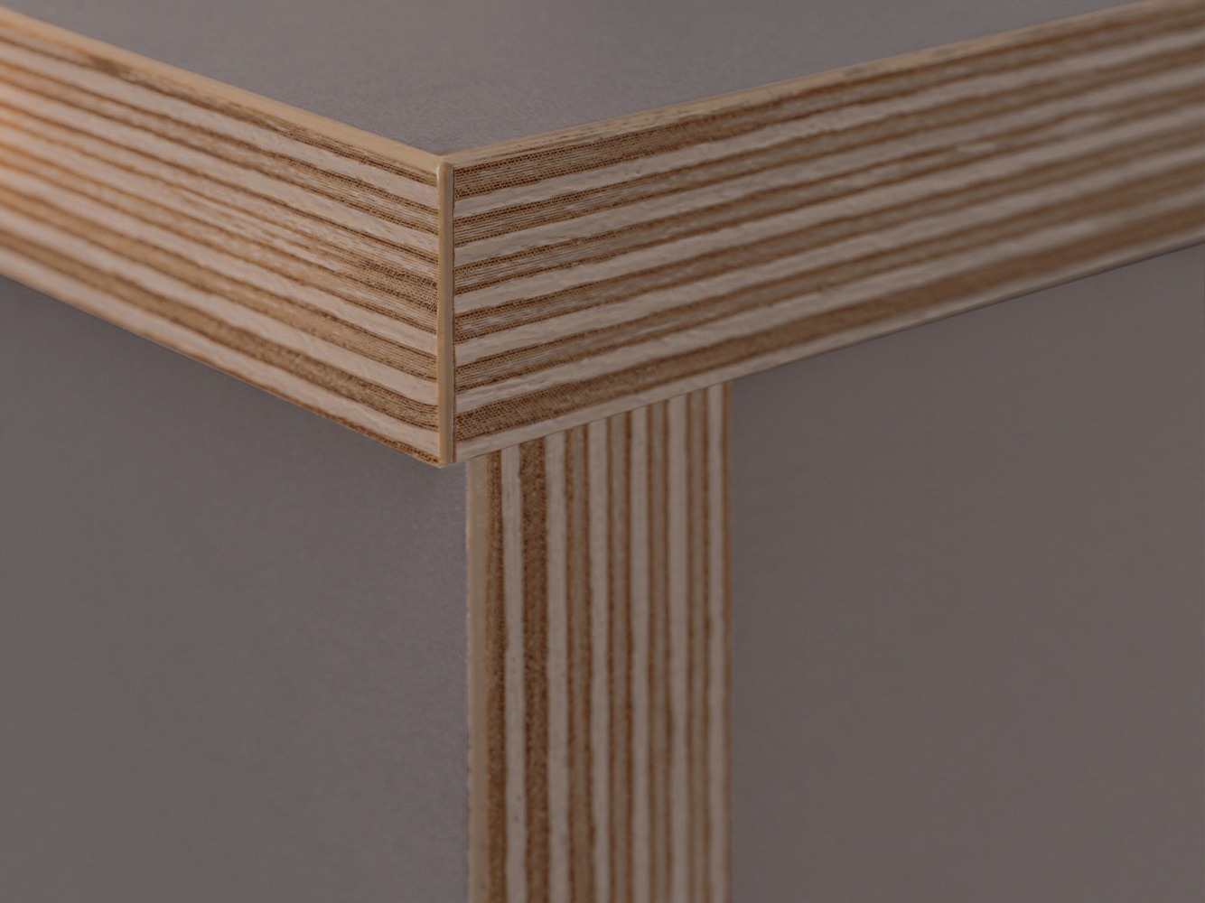 Kummut Fivetri 102 (Hallikas-pruun)