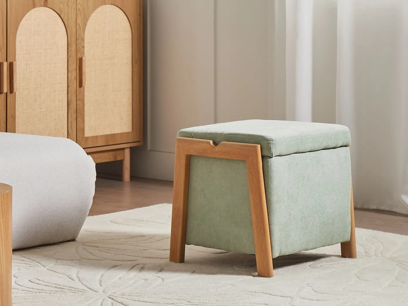 Tumba Berwyn 2916 (Heleroheline)