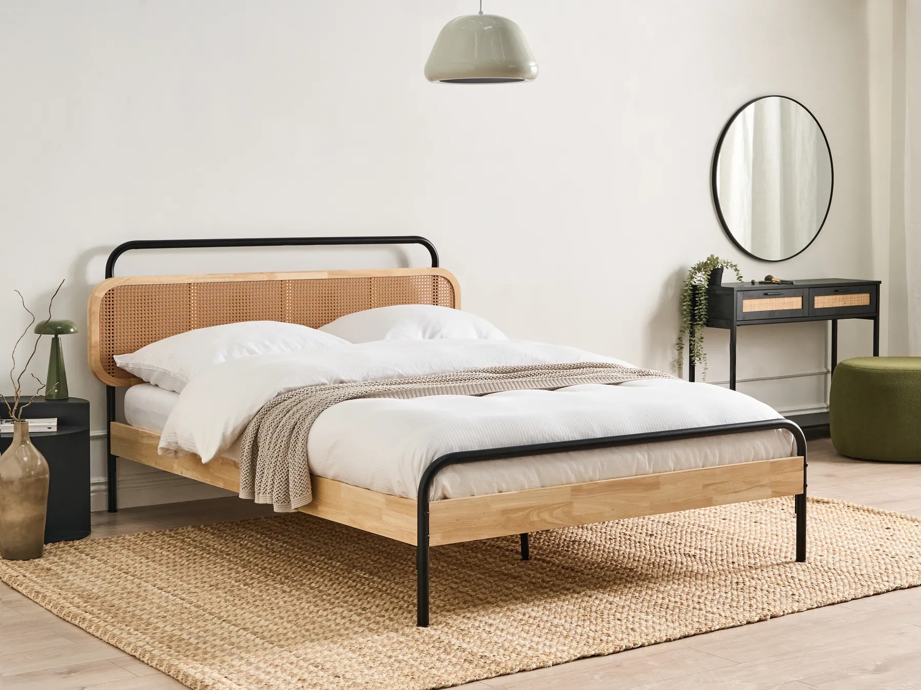 Voodi Berwyn 2034 (Helepruun)