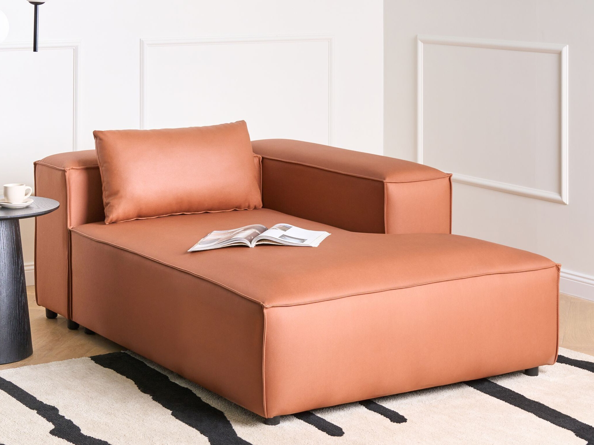 Kušett Avialu 103 (Pruun)