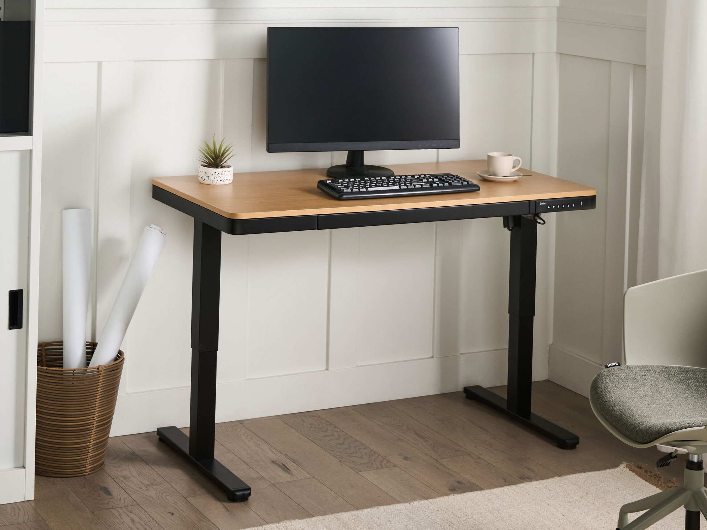 Reguleeritava kõrgusega töölaud Berwyn 2994 (Must + Helepruun)