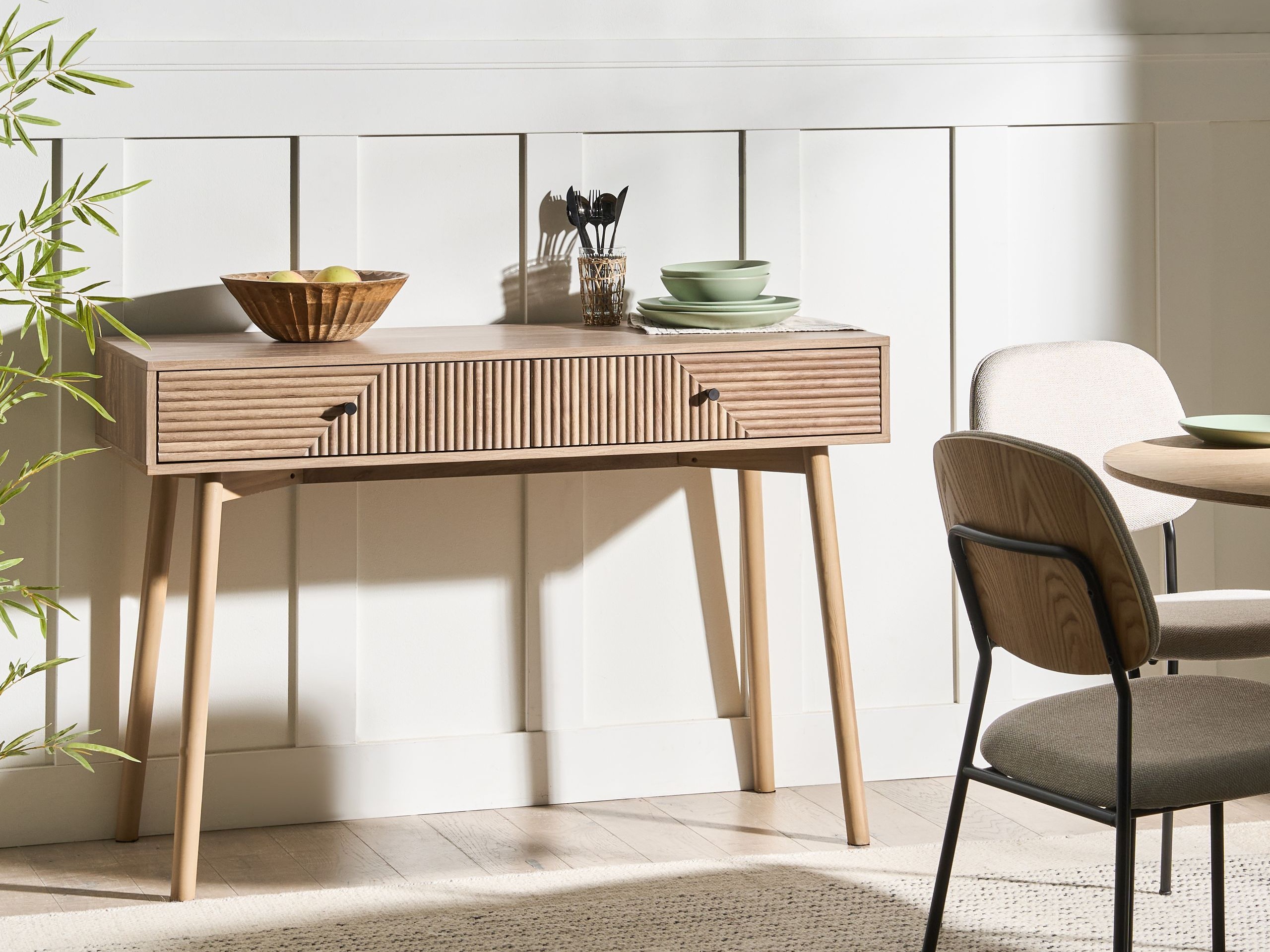 Konsoollaud Fivnole 104