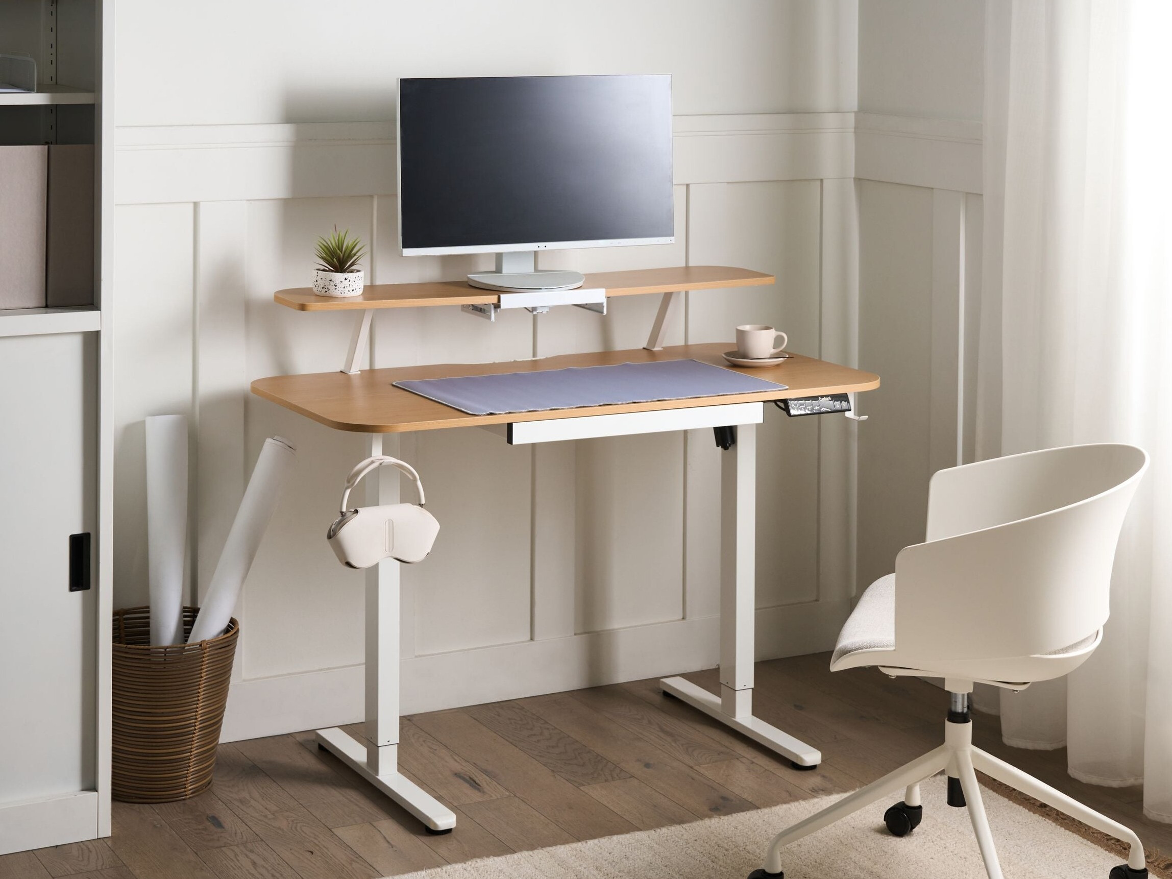 Reguleeritava kõrgusega töölaud Berwyn 3128 (Valge + Ere puit)