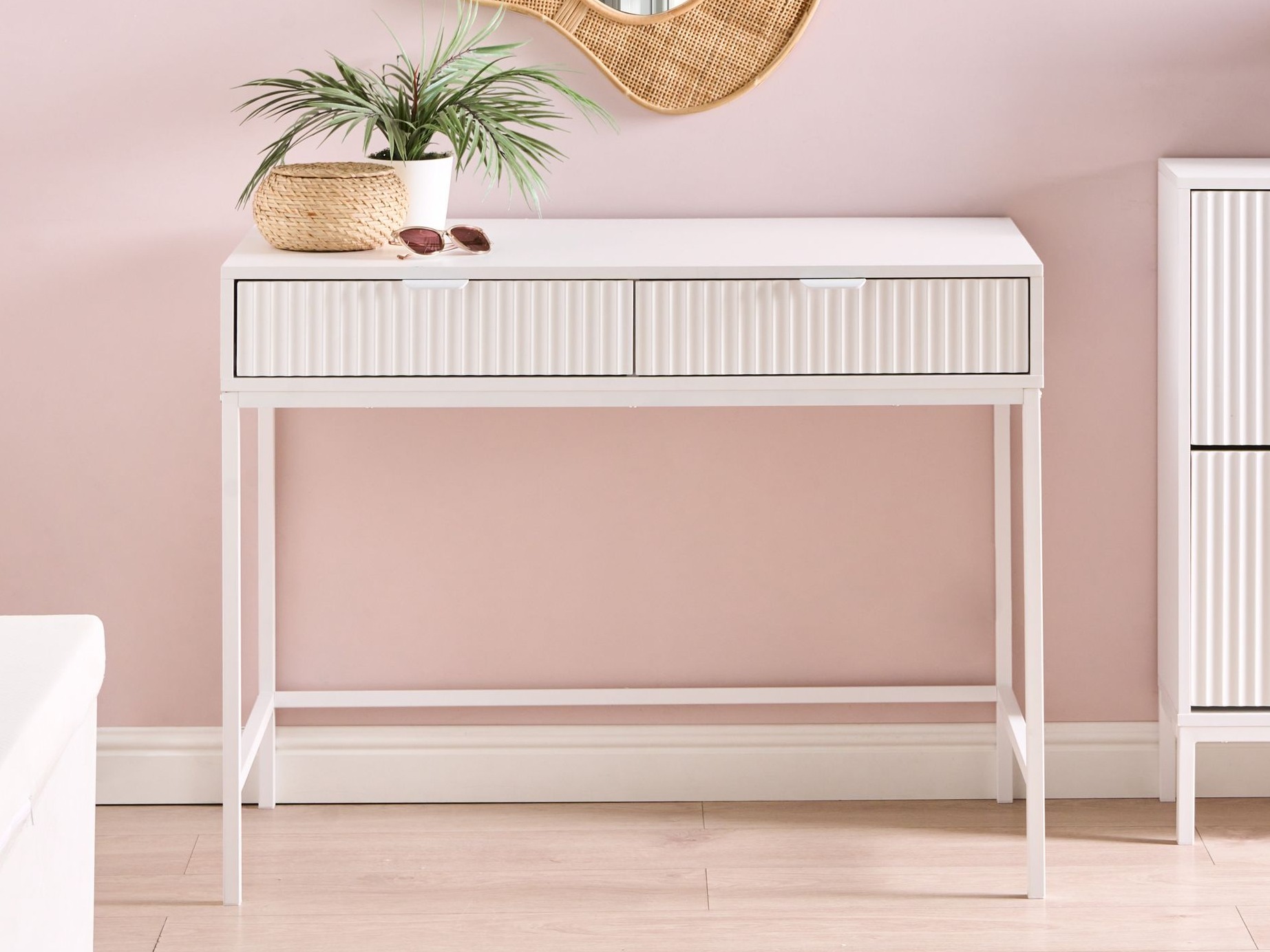 Konsoollaud Livodeu 104