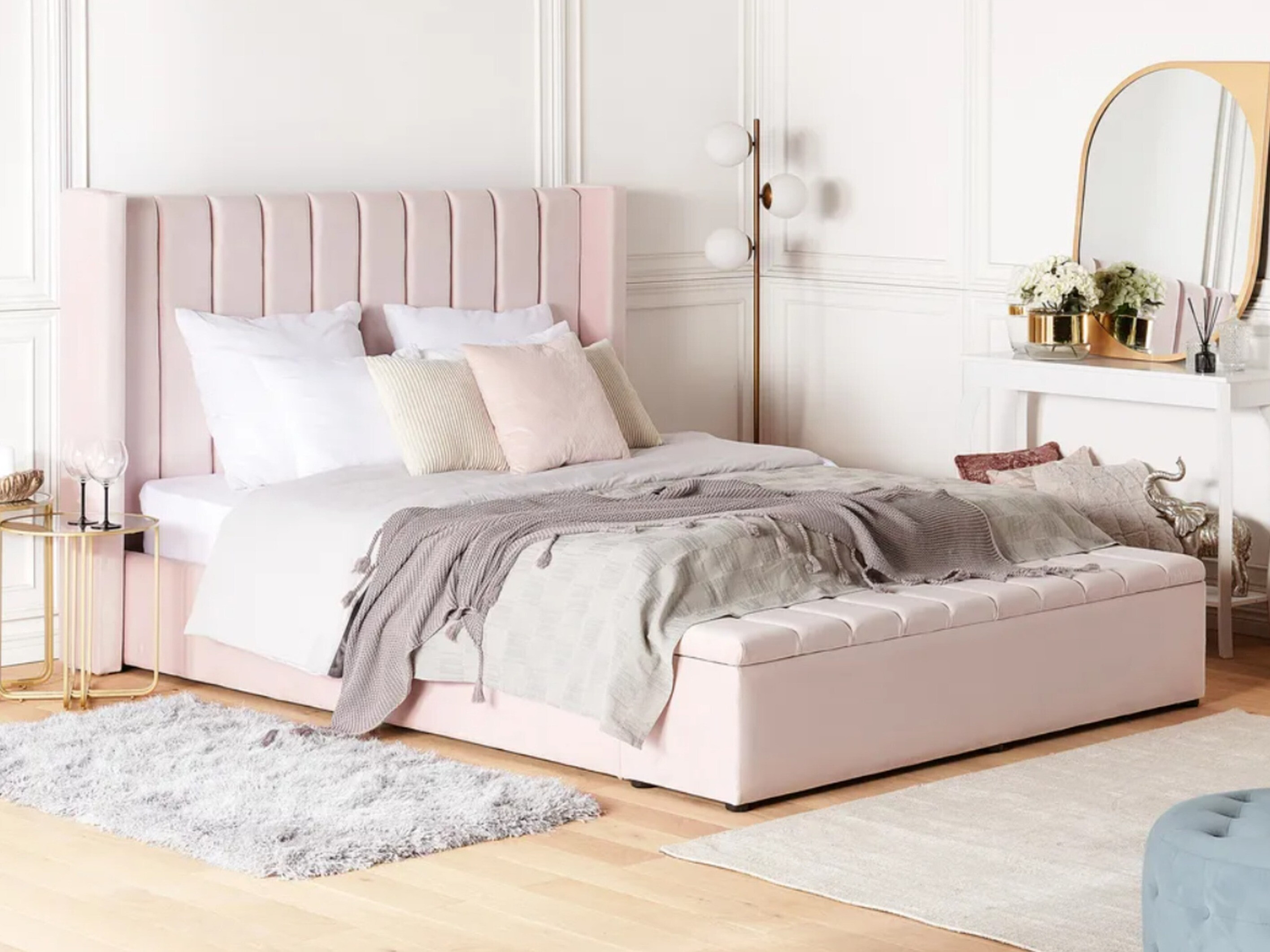 Voodi Berwyn 682 (Heleroosa)