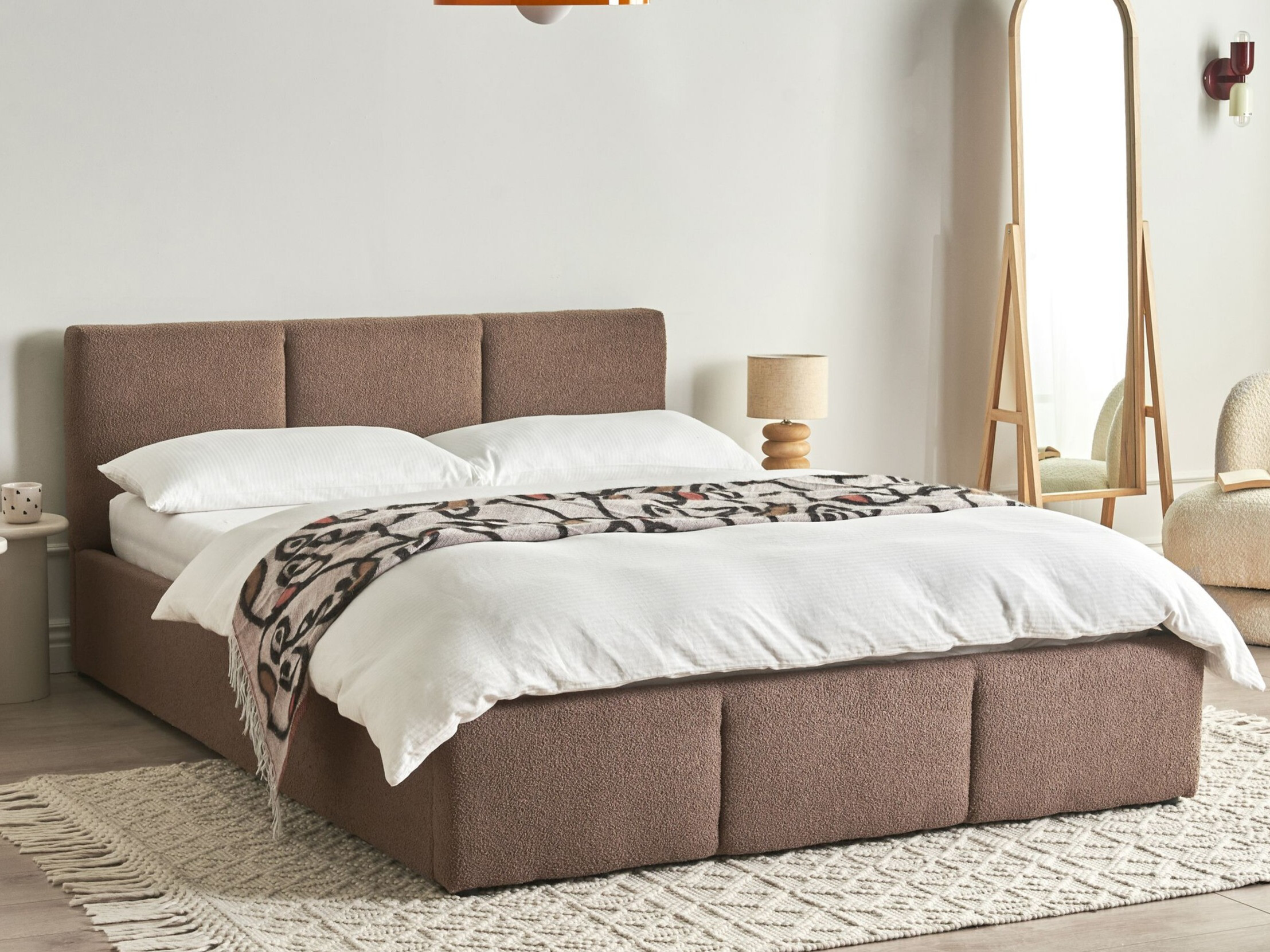 Voodi Berwyn 1780 (Taupe)