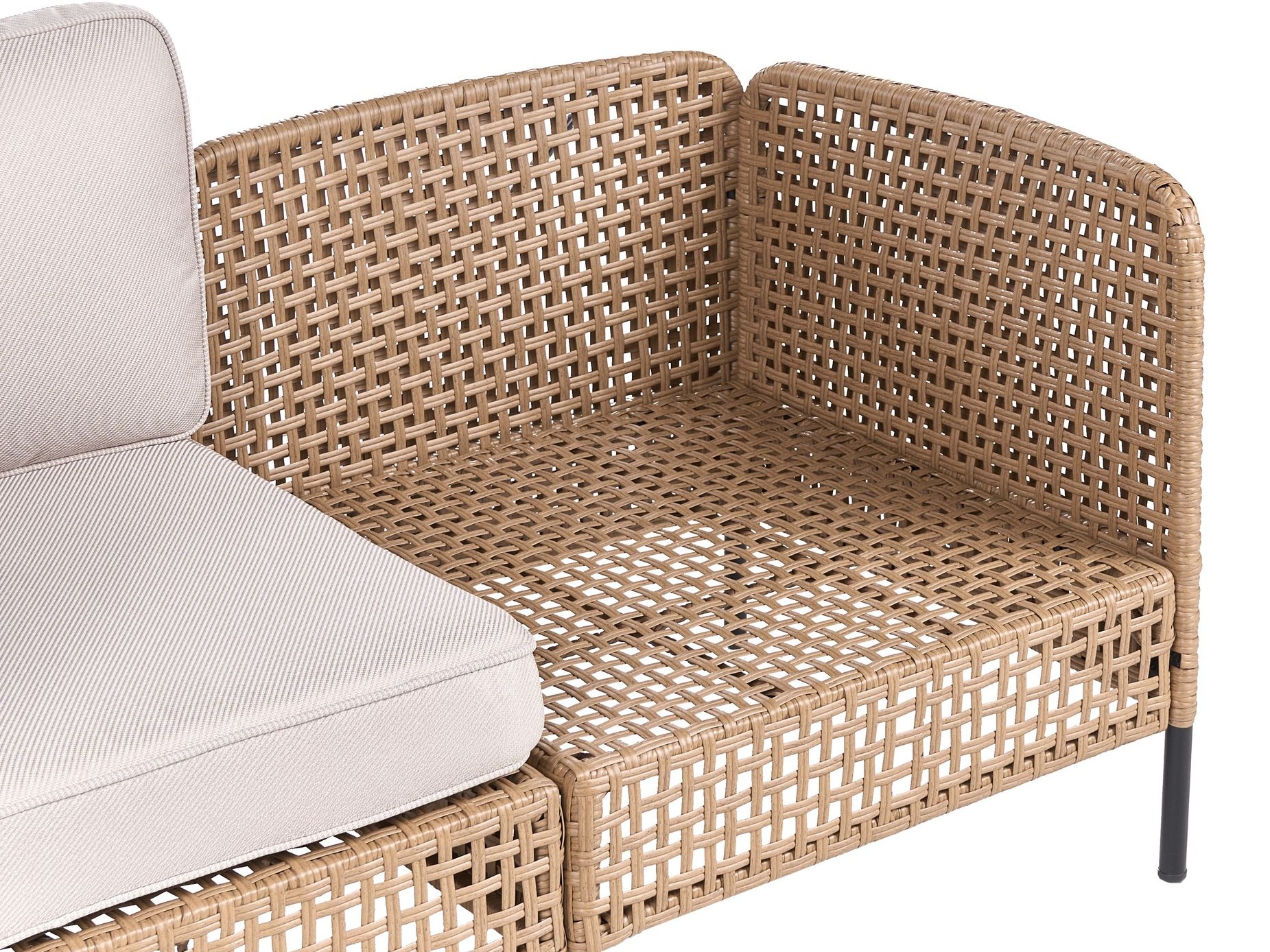 Aiadiivan Domenou 105