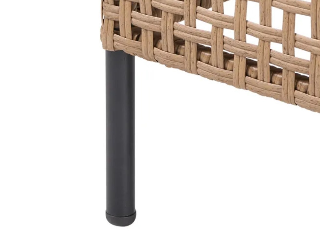 Aiadiivan Domenou 105