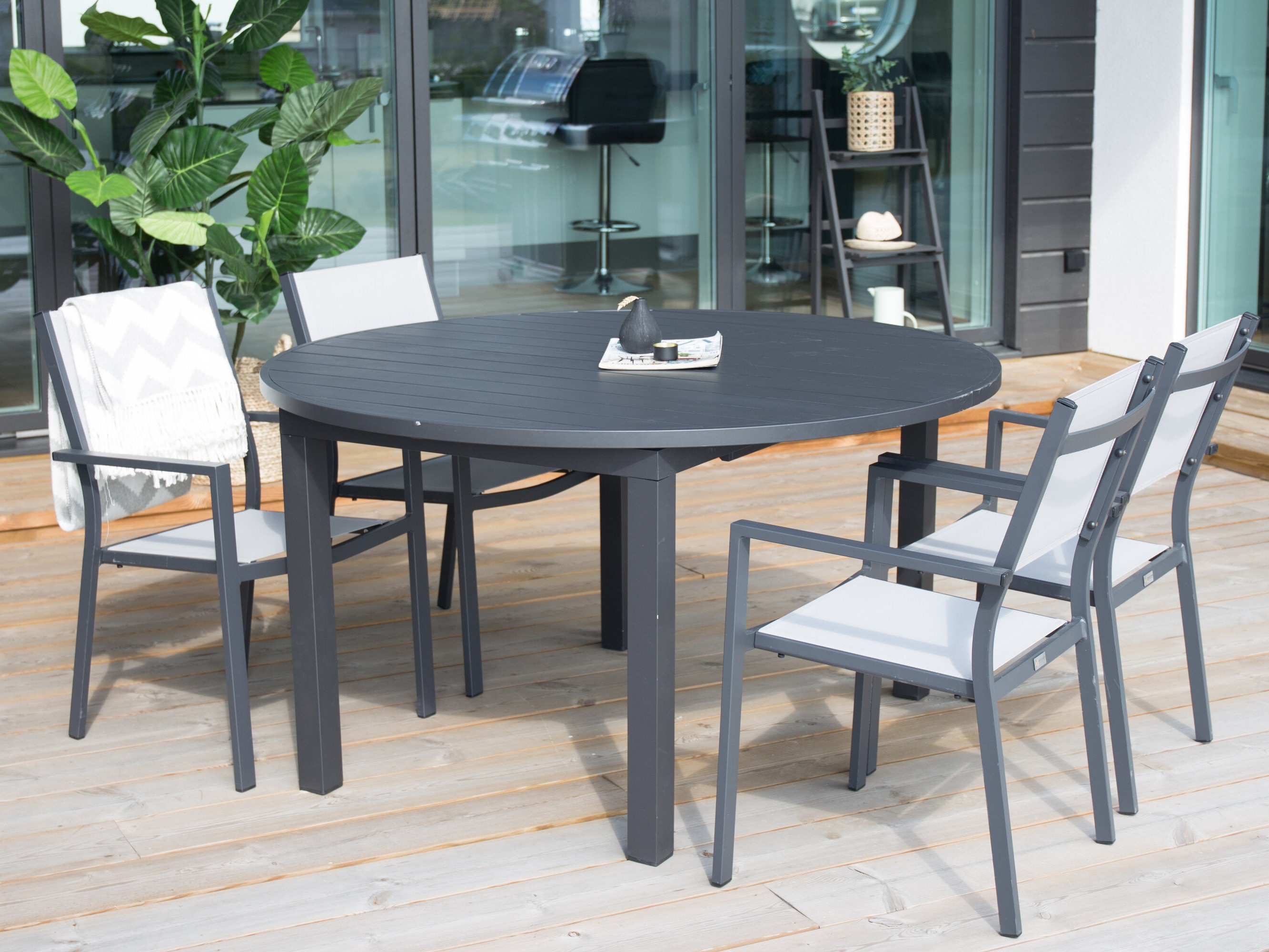 Laua ja toolide komplekt Dallas 5174