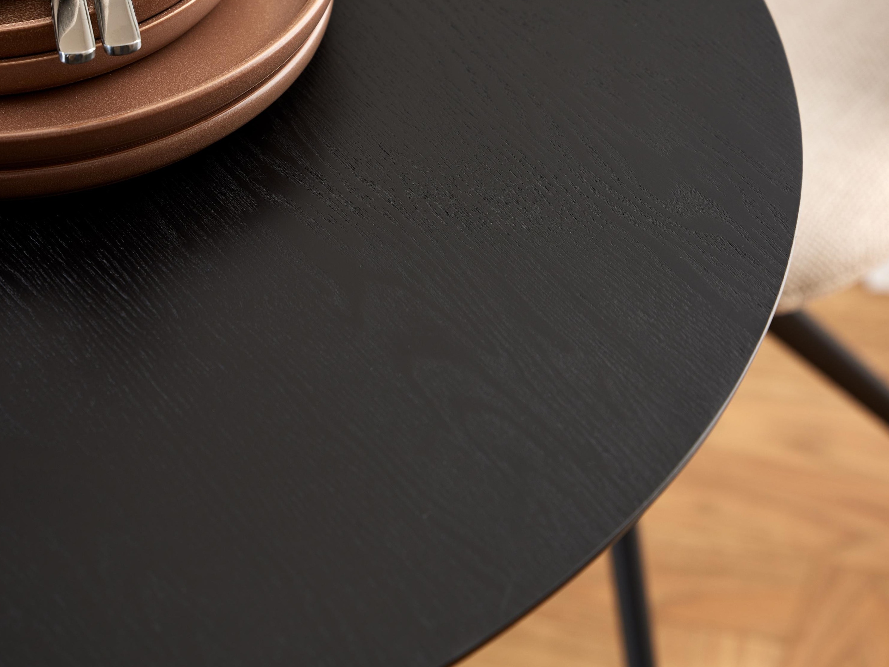 Laud Norsica 1057 (Must + Must tuhk)