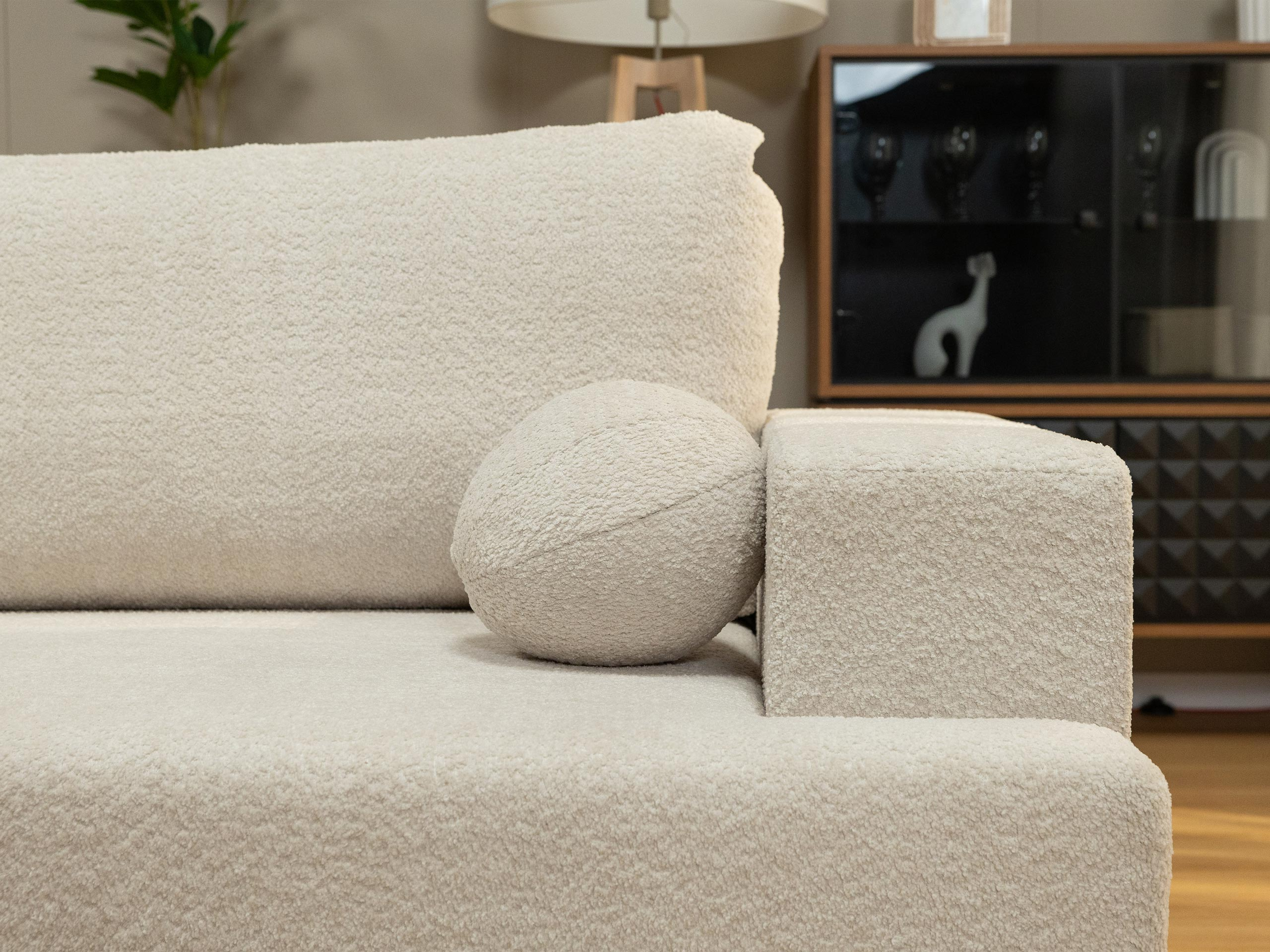 Nurgadiivan Comfivo Societas (Margo 227)