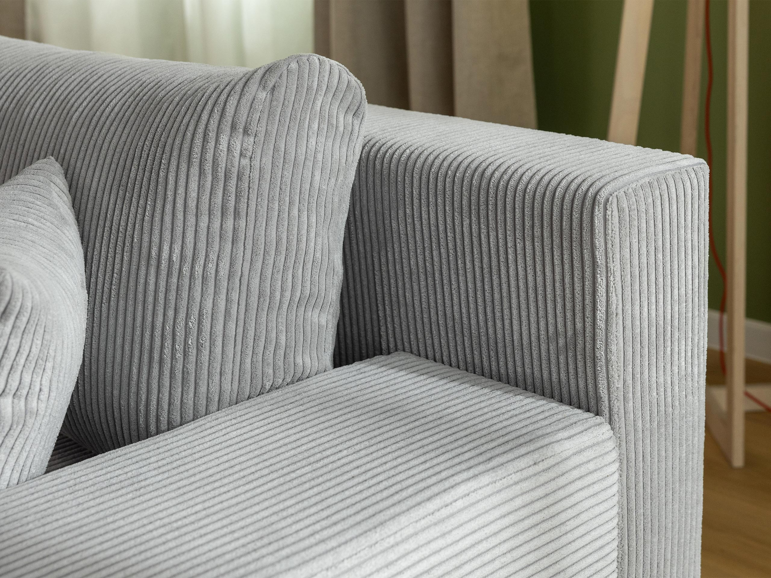 Nurgadiivan Comfivo Equus (Coral 65)