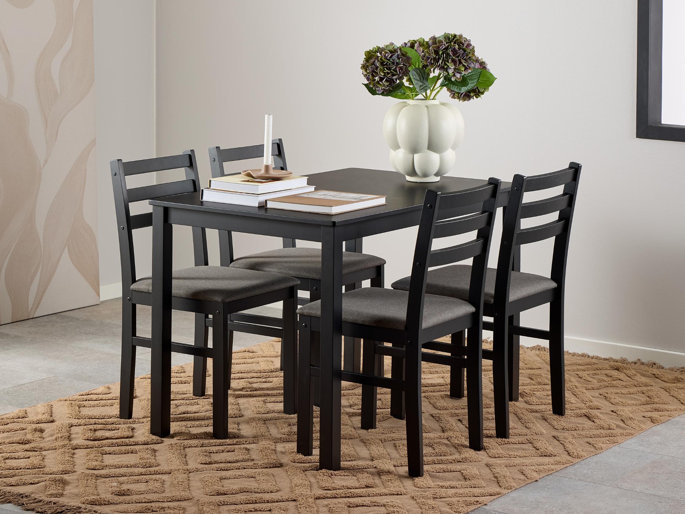 Söögitoakomplekt Norsica 857 (Must + Helehall)