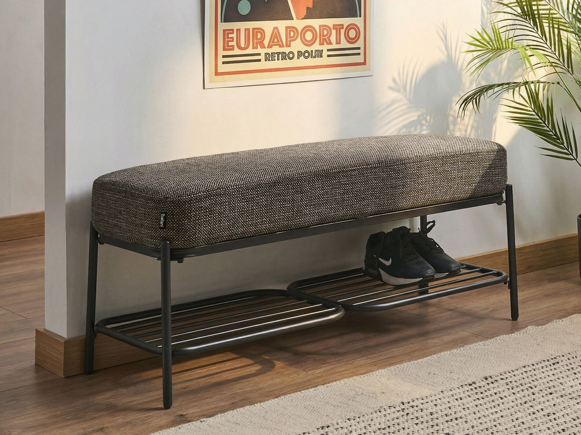 Pehme pink Berwyn 3278 (Must)