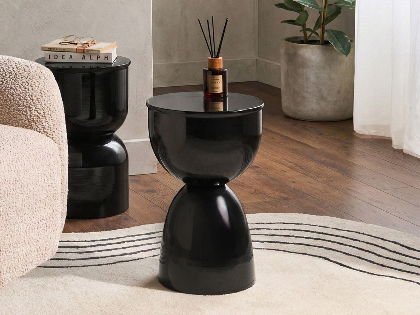 Külglaud Berwyn 3292 (Must)